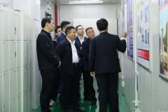 宜春市电子信息产业链招商小分队莅临苏州嘉诚美发造型有限公司参观调研